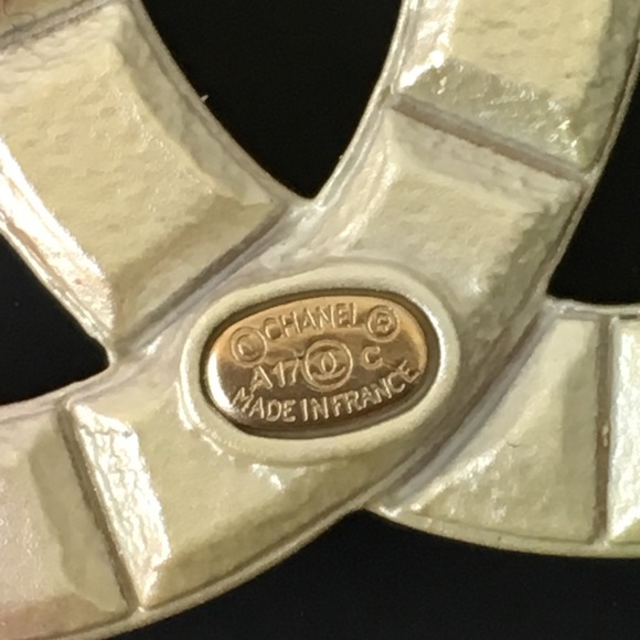 Chanel Cuba Collection Rainbow Brooch RARE - Picture 7 of 8